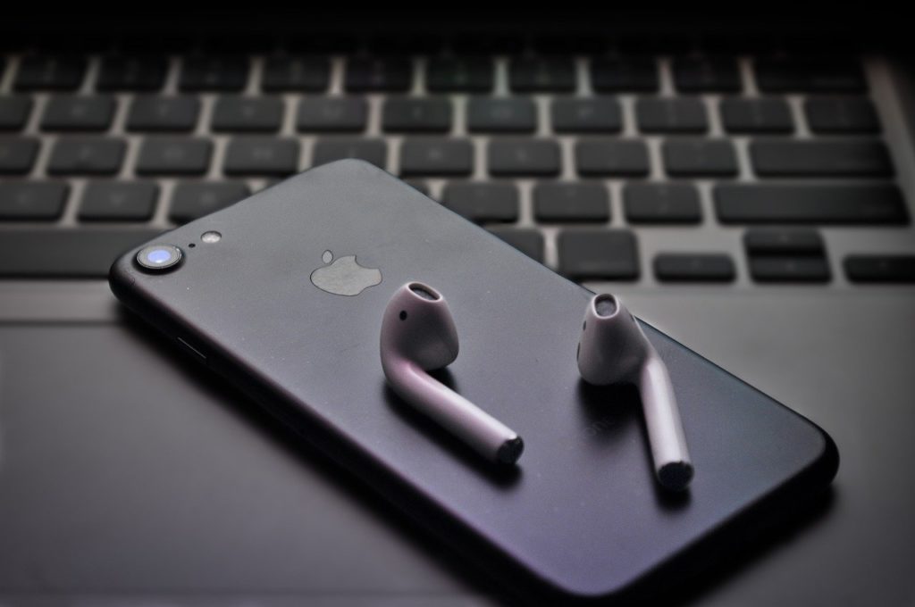 Airpods на iPhone